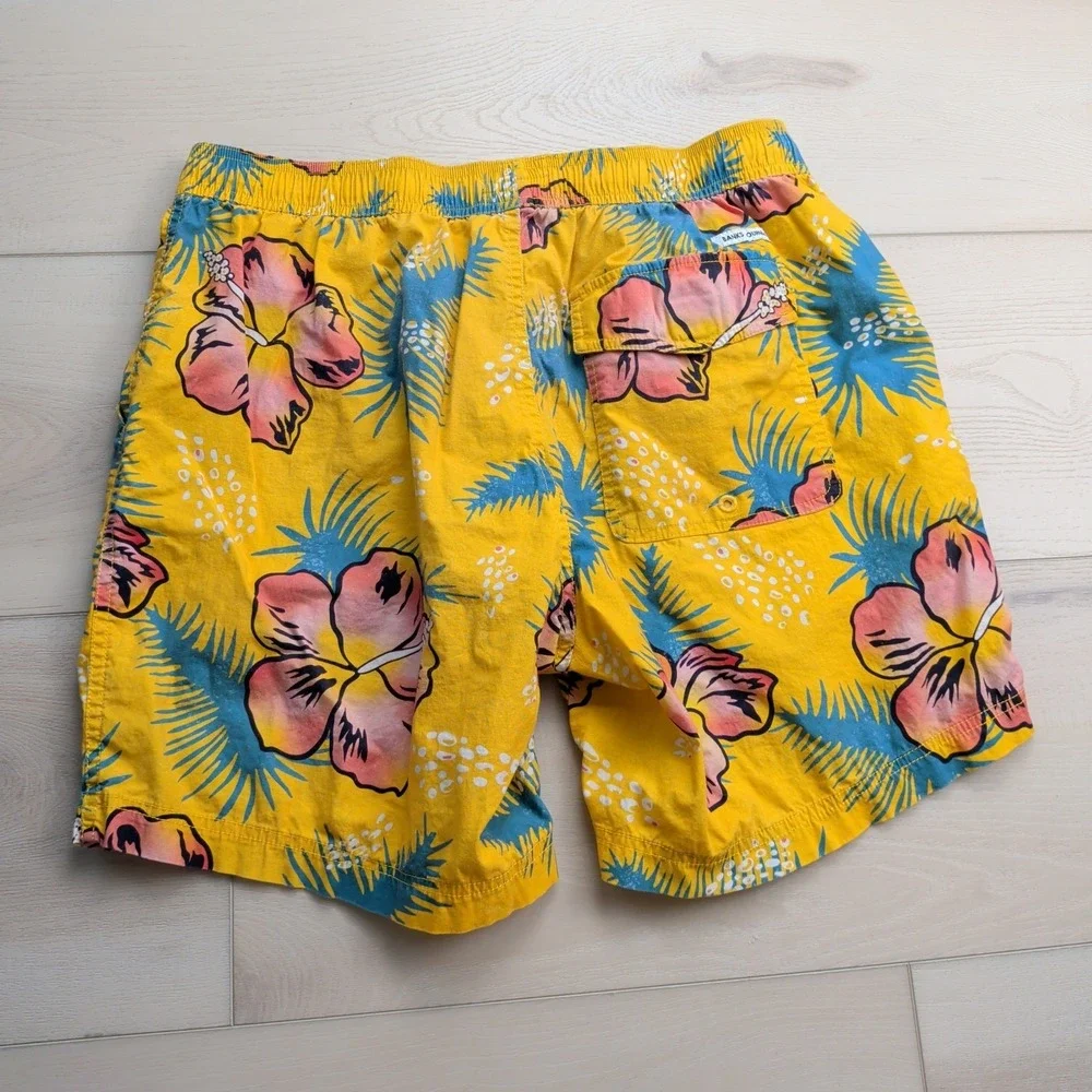 trunks no holes